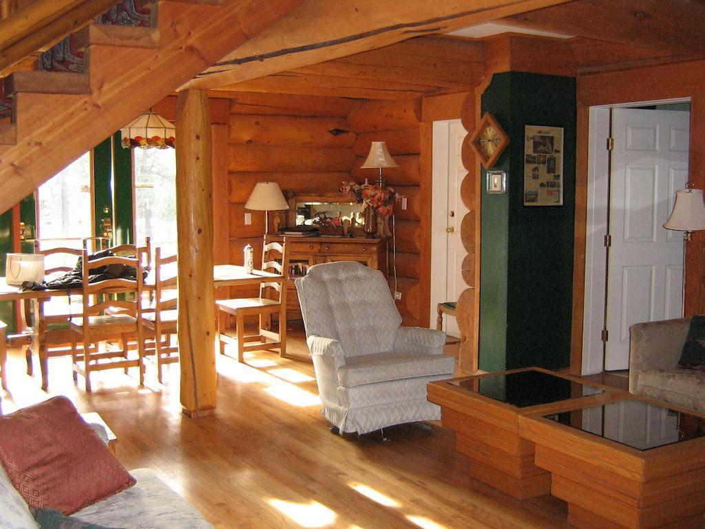 Rainbow Lake Castle Resort Принстон Экстерьер фото